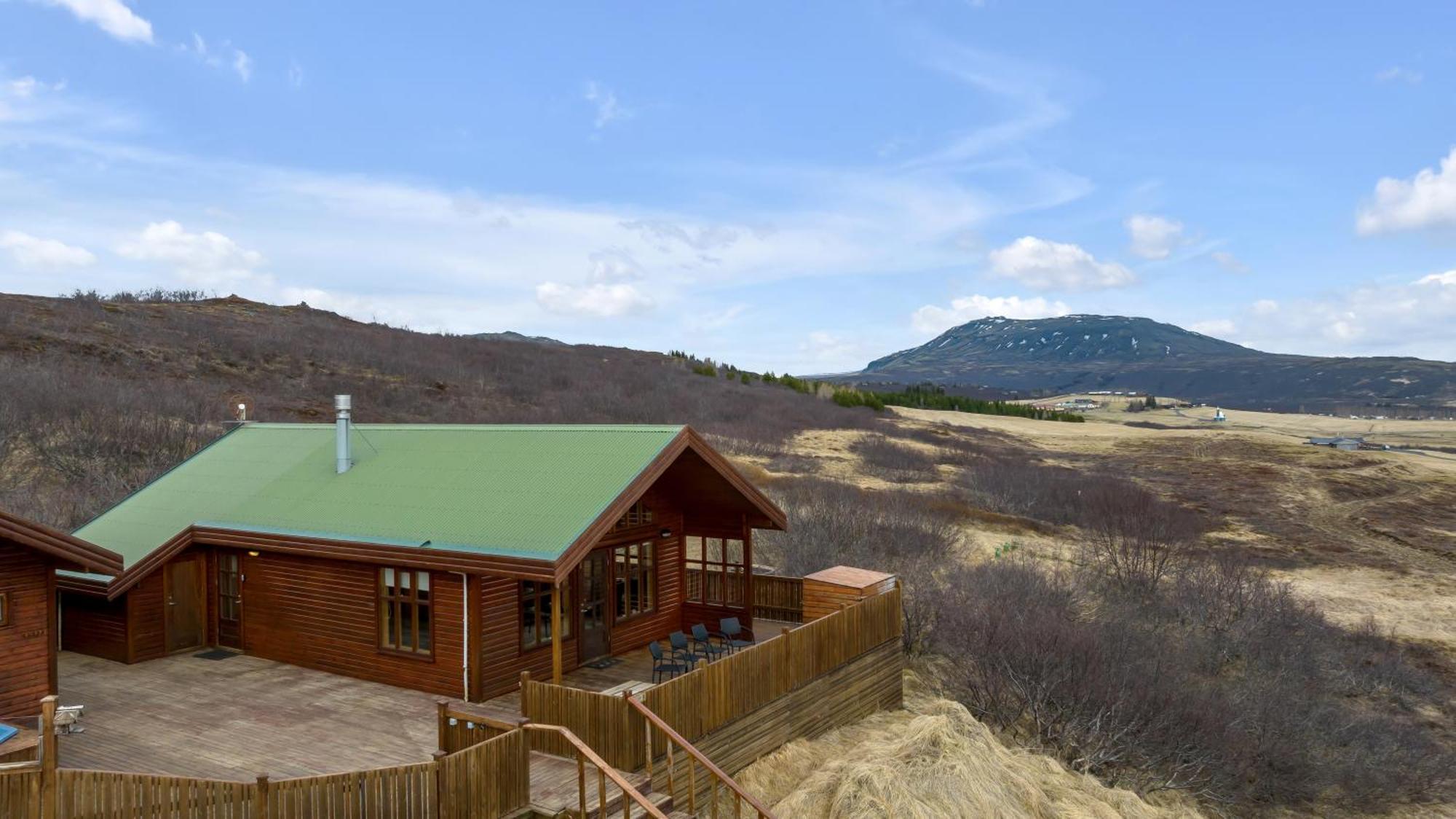 Villa Summer House With Stunning Mountain Views à Úþlíð Extérieur photo